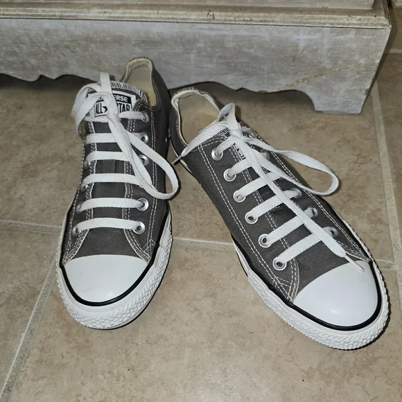 Converse Gray Low-Top Sneakers - Picture 7 of 7